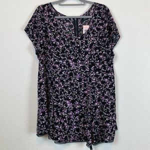 Torrid size 1 floral print back zipper blouse